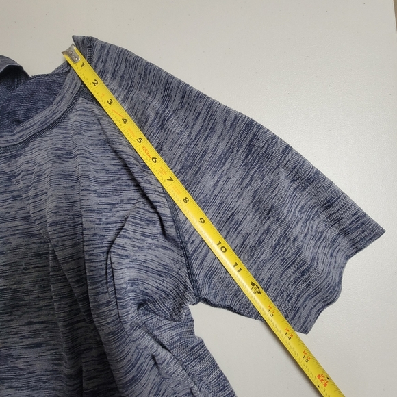 Lululemon Men's Metal Vent Tech Surge Short Sleeve Size S. - Picture 11 of 12